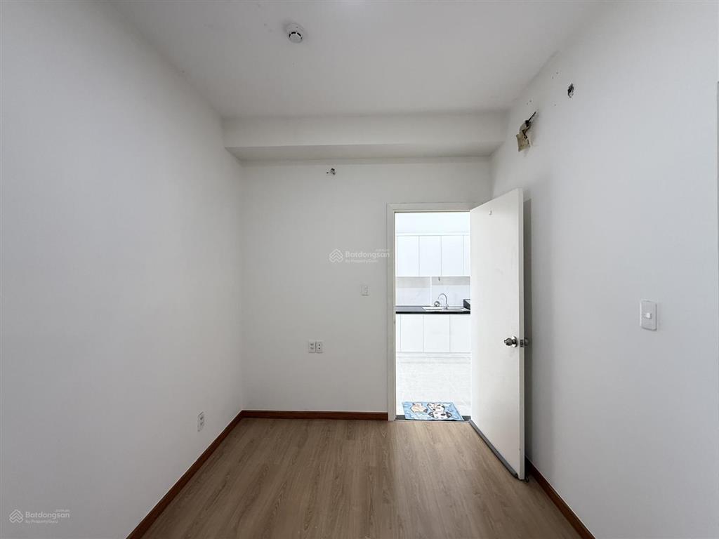 Hàng hiếm! cho thuê căn 2pn có rèm giá 5,5 triệu/tháng  chủ nhà dễ thương