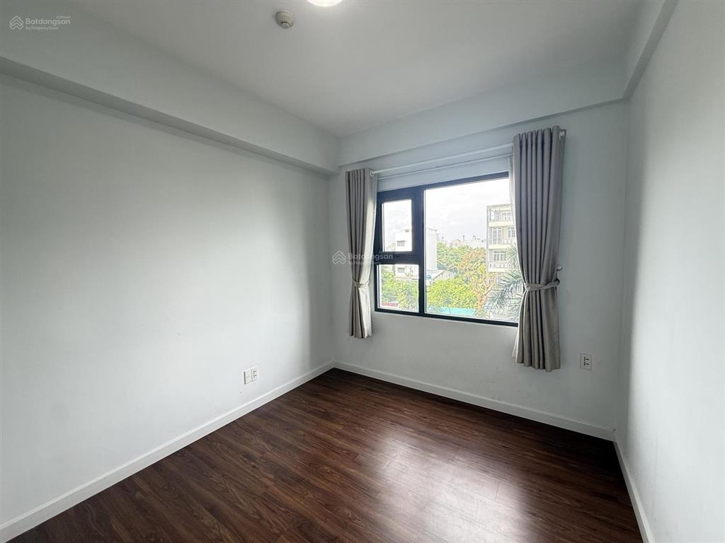 Cho thuê 2pn 7,5 triệu/tháng mà có tới 3 máy lạnh  máy nước nóng  rèm cửa