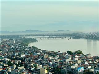 Chuyển xuống nhà đất, chính chủ cần bán căn hộ 2 ngủ 70m2, view sông hồng