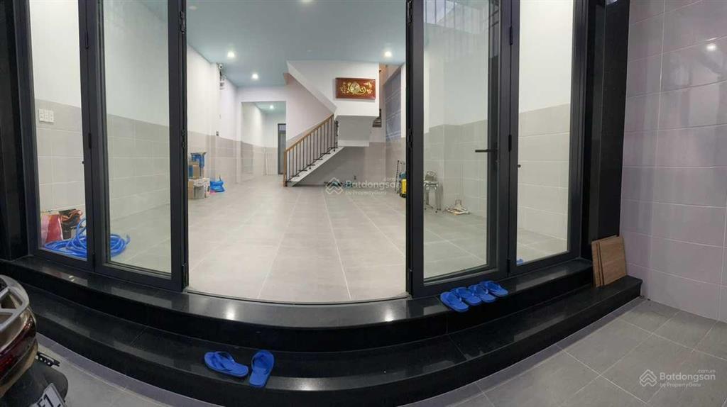 Cho thuê phòng trọ ở ghép, ký túc xá mới xây, đầy đủ nội thất, máy lạnh, bao điện nước q. thủ đức
