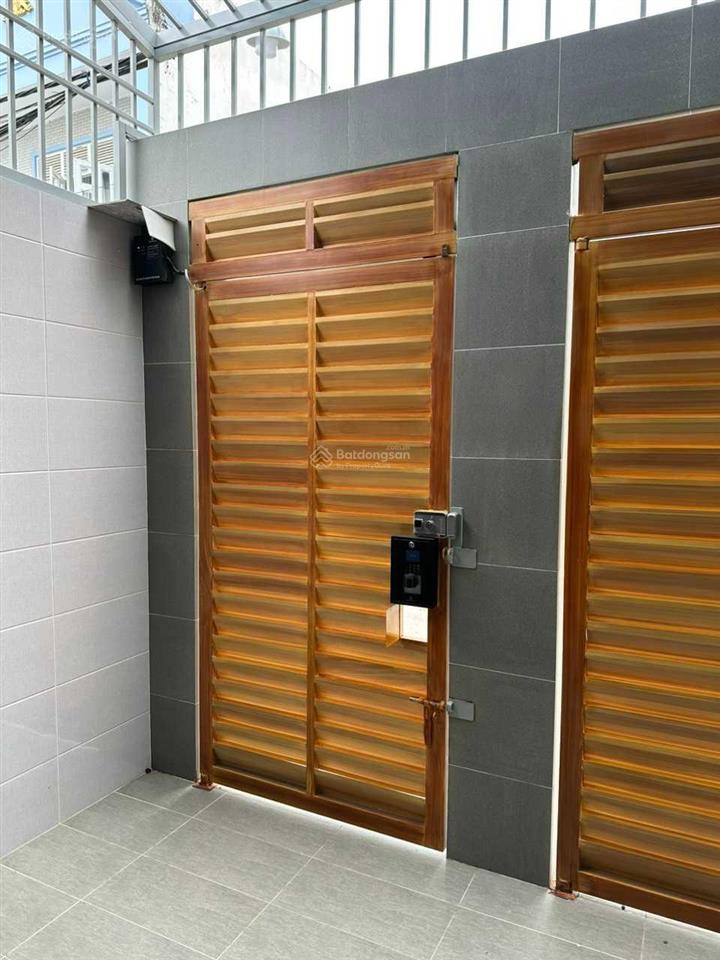 Cho thuê phòng trọ ở ghép, ký túc xá mới xây, đầy đủ nội thất, máy lạnh, bao điện nước q. thủ đức