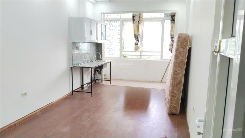 Cho thuê phòng 2 ngủ 1 wc 45m2 tầng 4 ở đội cấn, ba đình full đồ giá 4.5 triệu/tháng