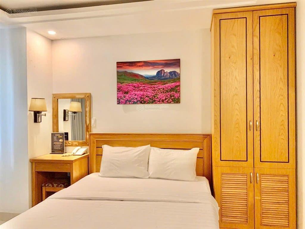 Bán nhà góc 2mt đường 85 q7 8.6x14.6m hầm 7 tầng giá 42tỷ