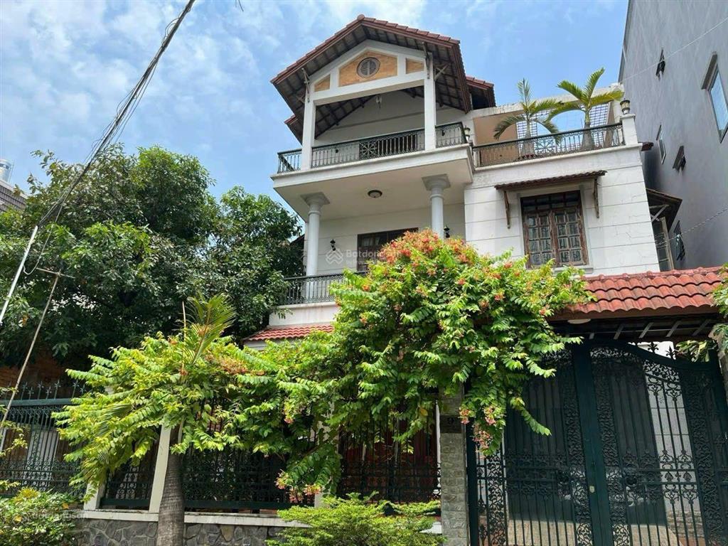 Bán biệt thự mt đường 45 q7 16x20m 2l giá 34ty tl