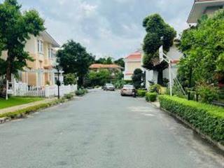 Bán biệt thự phú gia, phú mỹ hưng q7 17,5x19m hầm 2 tầng giá 120 tỷ tl