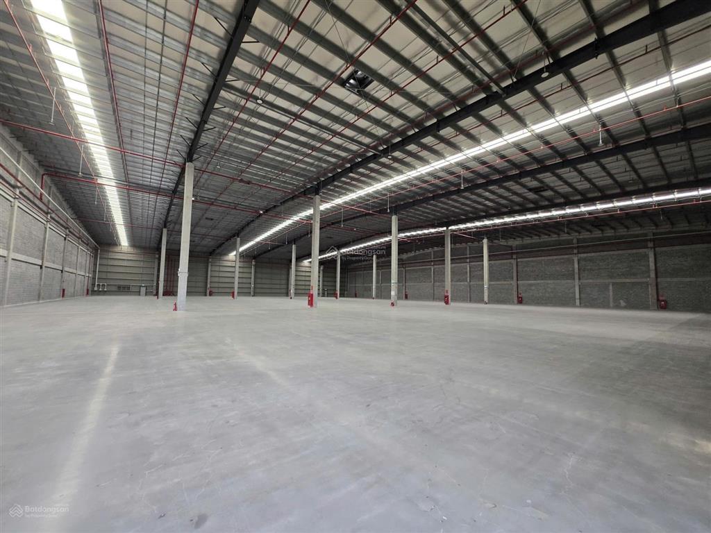 Cho thuê kho xưởng 5.261m² kcn long hậu phù hợp sản xuất & logistics | kết nối thuận tiện tp. hcm