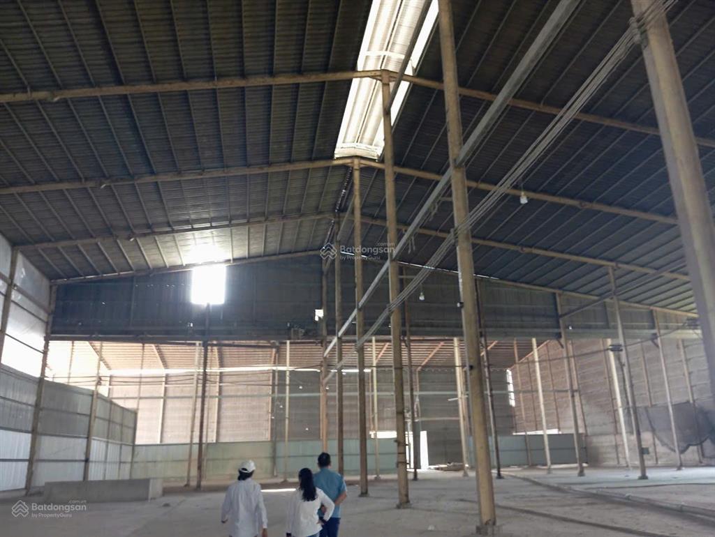 Cho thuê gấp kho nhà xưởng 5000m2 tại phường 5, tân an, giá tốt chỉ 45 nghìn/m2