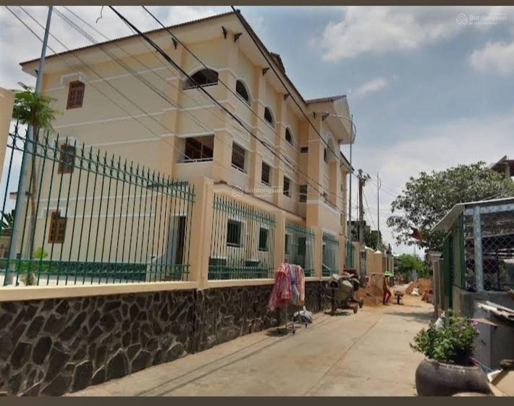 Chính chủ, bán đất bình khánh, đường trần quang đạo, cần giờ, dt 275m2, có 224m2 tc, view sông