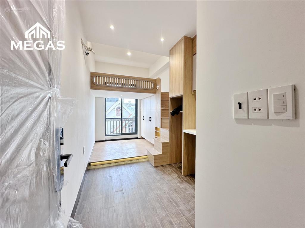 Căn hộ duplex 2 không gian ngủ  rộng trên 40m²  full nội thất  ngay emart phan văn trị