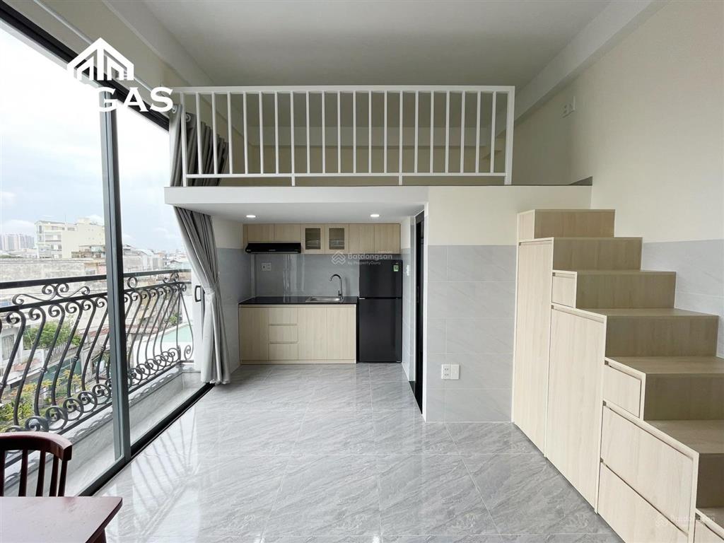 Phòng trọ giá rẻ có ban công & full nội thất  ngay công viên phần mềm  kdc hiệp thành city