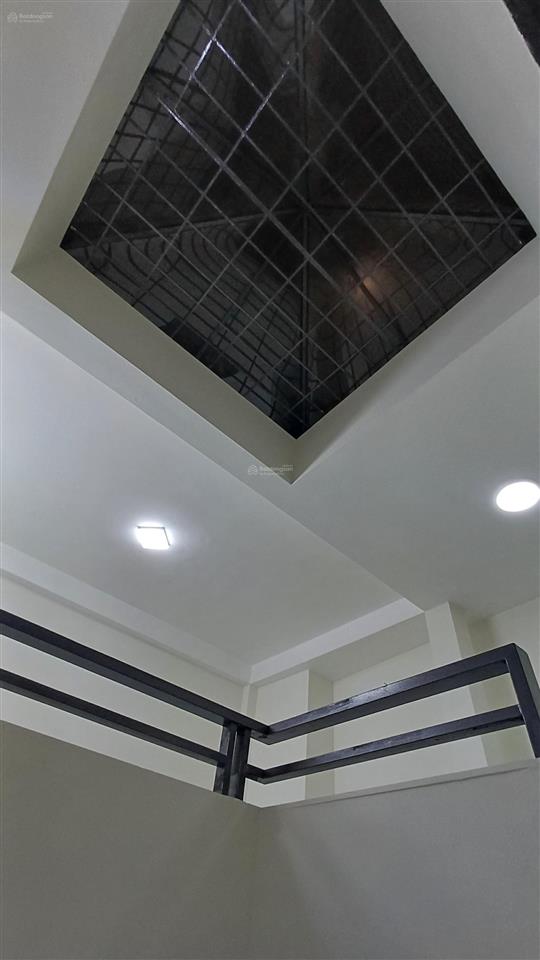 Nhà đẹp cực hiếm vào ở ngay phường 4 quận 8 ,47m² 4 tầng ,pk, bếp, 4pn,5wc, phòng thờ shr giá 7 tỷ