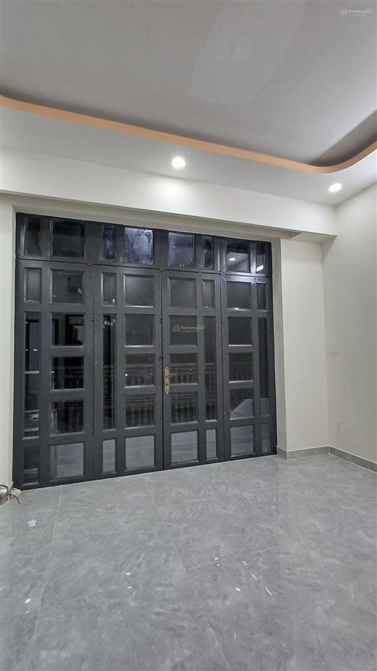 Nhà đẹp cực hiếm vào ở ngay phường 4 quận 8 ,47m² 4 tầng ,pk, bếp, 4pn,5wc, phòng thờ shr giá 7 tỷ