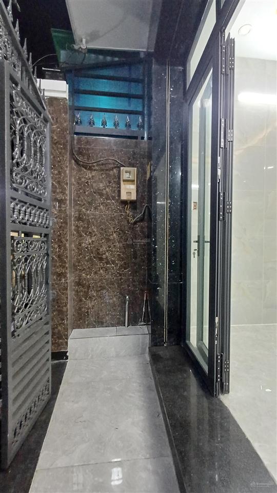 Nhà đẹp cực hiếm vào ở ngay phường 4 quận 8 ,47m² 4 tầng ,pk, bếp, 4pn,5wc, phòng thờ shr giá 7 tỷ