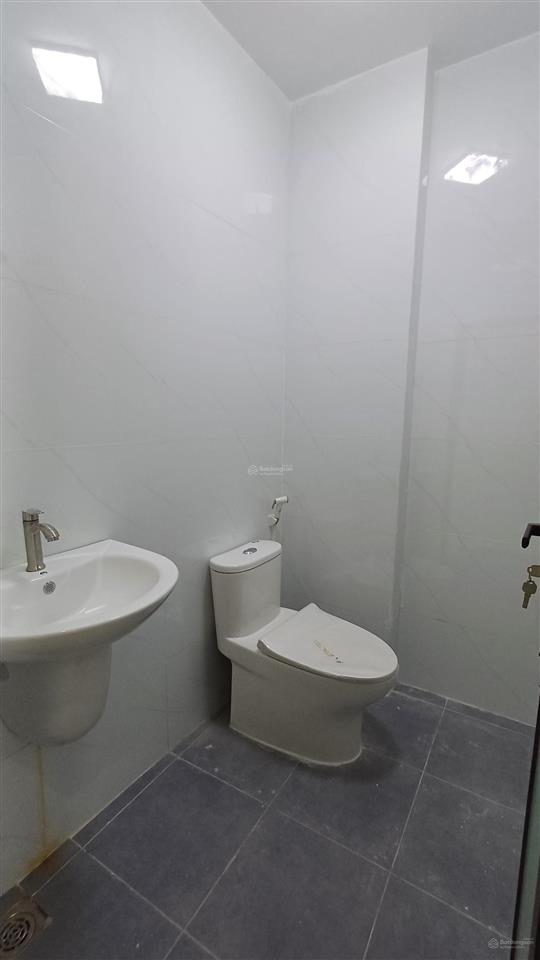 Nhà đẹp cực hiếm vào ở ngay phường 4 quận 8 ,47m² 4 tầng ,pk, bếp, 4pn,5wc, phòng thờ shr giá 7 tỷ