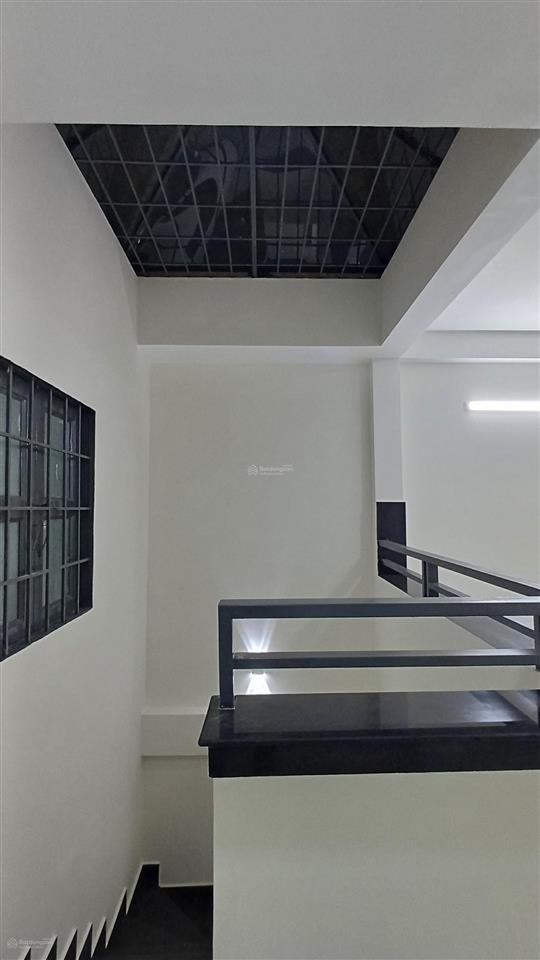 Nhà đẹp cực hiếm vào ở ngay phường 4 quận 8 ,47m² 4 tầng ,pk, bếp, 4pn,5wc, phòng thờ shr giá 7 tỷ