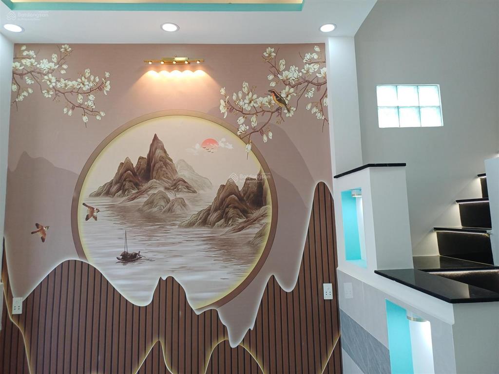 Nhà mới ở ngay33m² 3pn ,1 lầu , hẻm 3 gác lương văn can, p15q8, shr giá 3,98 tỷ