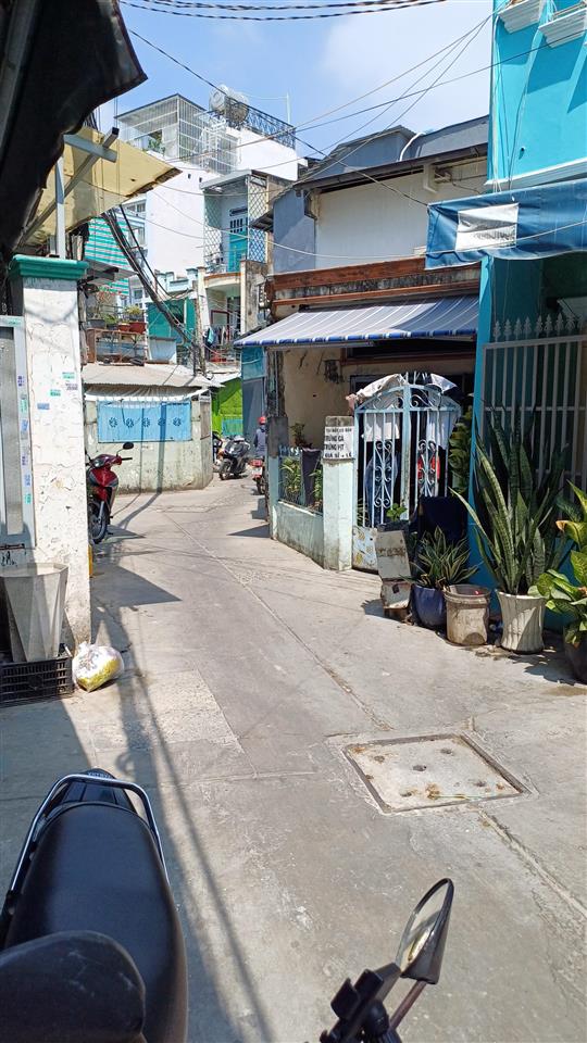 Nhà mới ở ngay33m² 3pn ,1 lầu , hẻm 3 gác lương văn can, p15q8, shr giá 3,98 tỷ