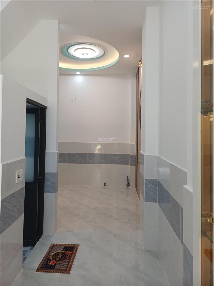 Nhà mới ở ngay33m² 3pn ,1 lầu , hẻm 3 gác lương văn can, p15q8, shr giá 3,98 tỷ