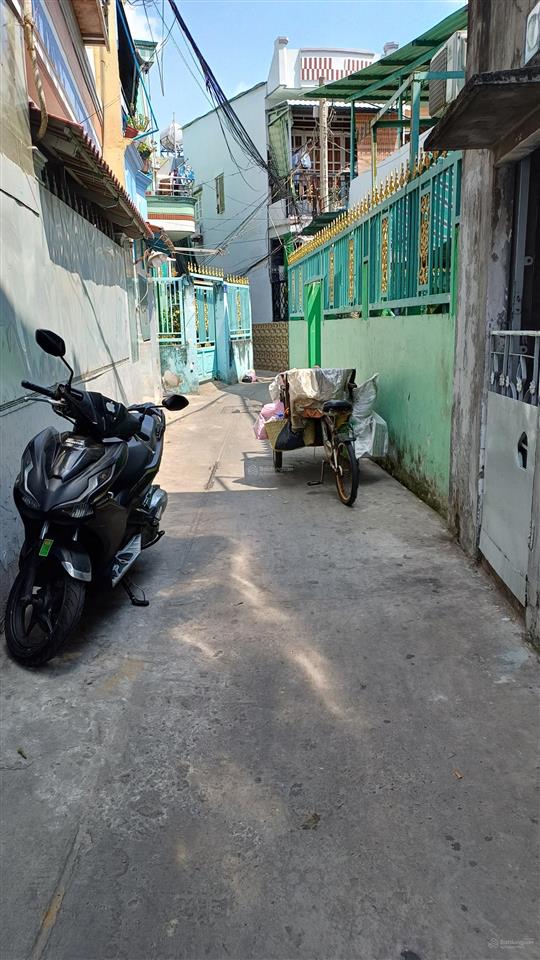 Nhà mới ở ngay33m² 3pn ,1 lầu , hẻm 3 gác lương văn can, p15q8, shr giá 3,98 tỷ