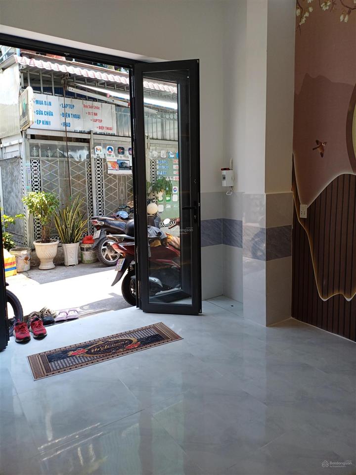 Nhà mới ở ngay33m² 3pn ,1 lầu , hẻm 3 gác lương văn can, p15q8, shr giá 3,98 tỷ