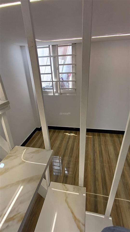 Nhà mới ở ngay33m² 3pn ,1 lầu , hẻm 3 gác lương văn can, p15q8, shr giá 3,98 tỷ