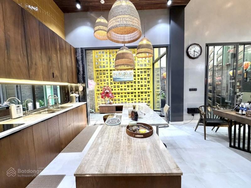 Ngộp.hiếm biệt thự kdc đại phúc 4 tầng, 212m2 full nội thất, với thiết kế công năng mở rộng giá 33t