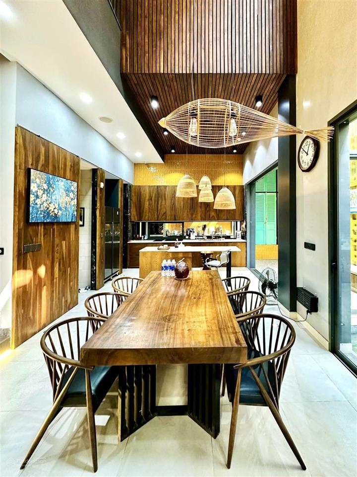 Ngộp.hiếm biệt thự kdc đại phúc 4 tầng, 212m2 full nội thất, với thiết kế công năng mở rộng giá 33t