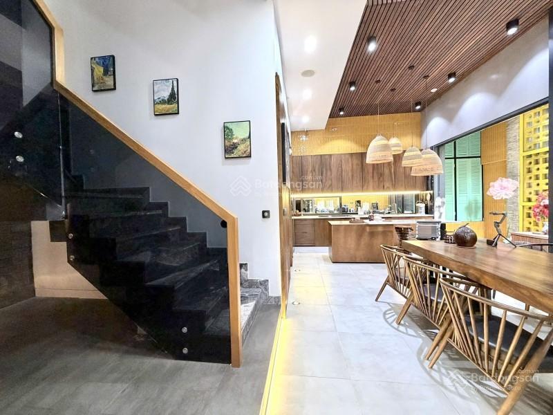 Ngộp.hiếm biệt thự kdc đại phúc 4 tầng, 212m2 full nội thất, với thiết kế công năng mở rộng giá 33t