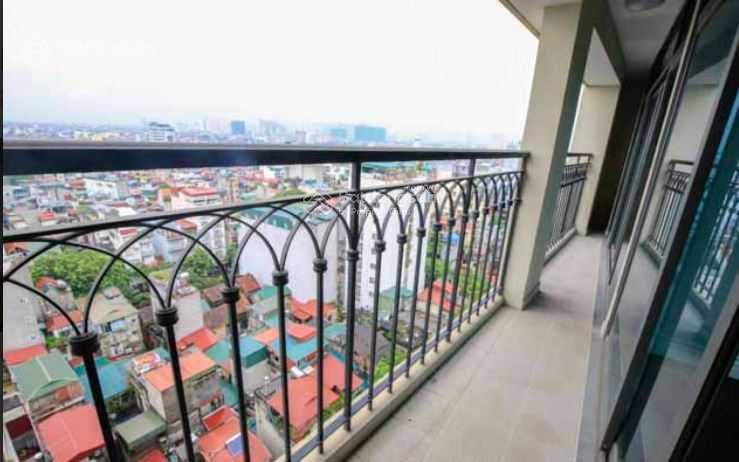 Cần bán quỹ căn sẵn sổ cực đẹp tại hoàng thành tower 114 mai hắc đế.  0858 600 ***