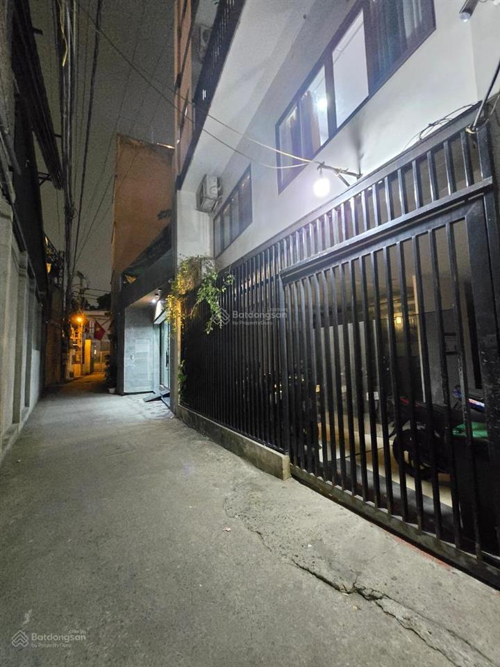 Phố hồng tiến tòa ccmn 34tỷ, 136m2 7 tầng, 24 phòng, 120tr/tháng. hồng tiến long biên hà nội