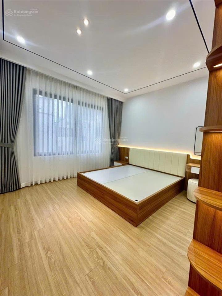 Cắt lỗ giảm sâu 2 tỷ  nhà mới phố nguyễn lam 6 tầng thang máy full nội thất  chỉ 10.5 tỷ