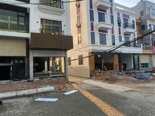 Cắt lỗ giảm sâu 2 tỷ nhà mới phố nguyễn lam 6 tầng thang máy  full nội thất chỉ 10.5 tỷ