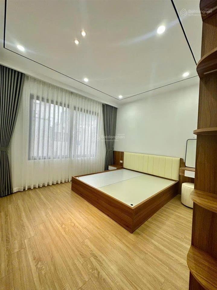 Cắt lỗ giảm sâu 2 tỷ  nhà mới phố nguyễn lam 6 tầng thang máy full nội thất  chỉ 10.5 tỷ