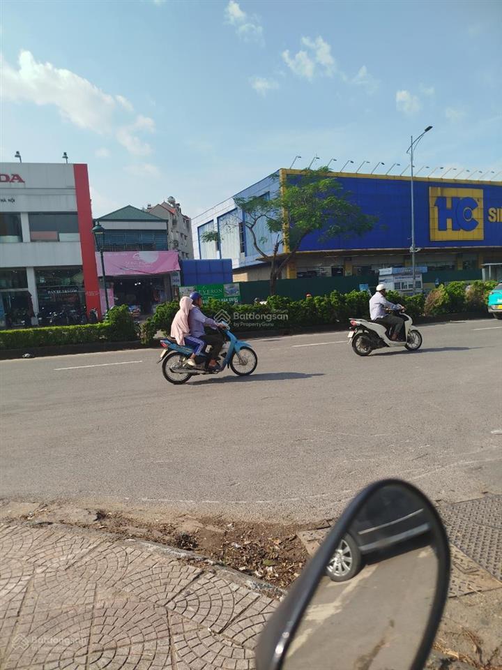 Siêu đầu tư 48tỷ 300m2 đất , 1 nhà ra 3 ôtô tránh vỉa hè rộng, 20m ra phố nguyễn văn cừ. bán gấp