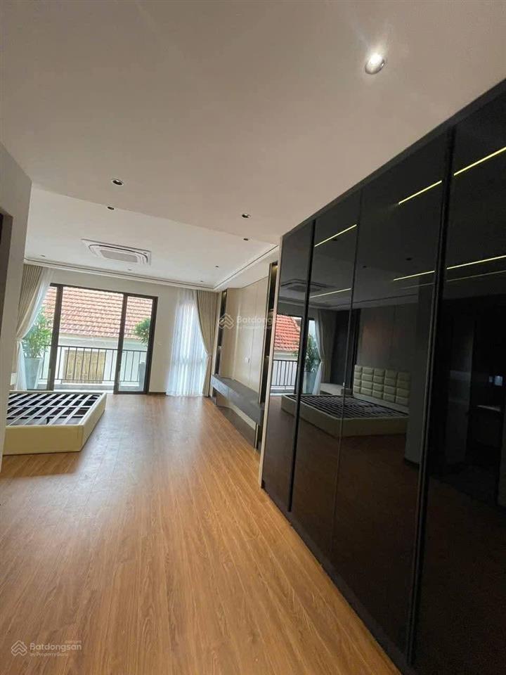 Bán nr đẹp 50m2, 6t thang máy tại gia thụy nguyễn văn cừ, p. bồ đề, q. long biên, giá thỏa thuận