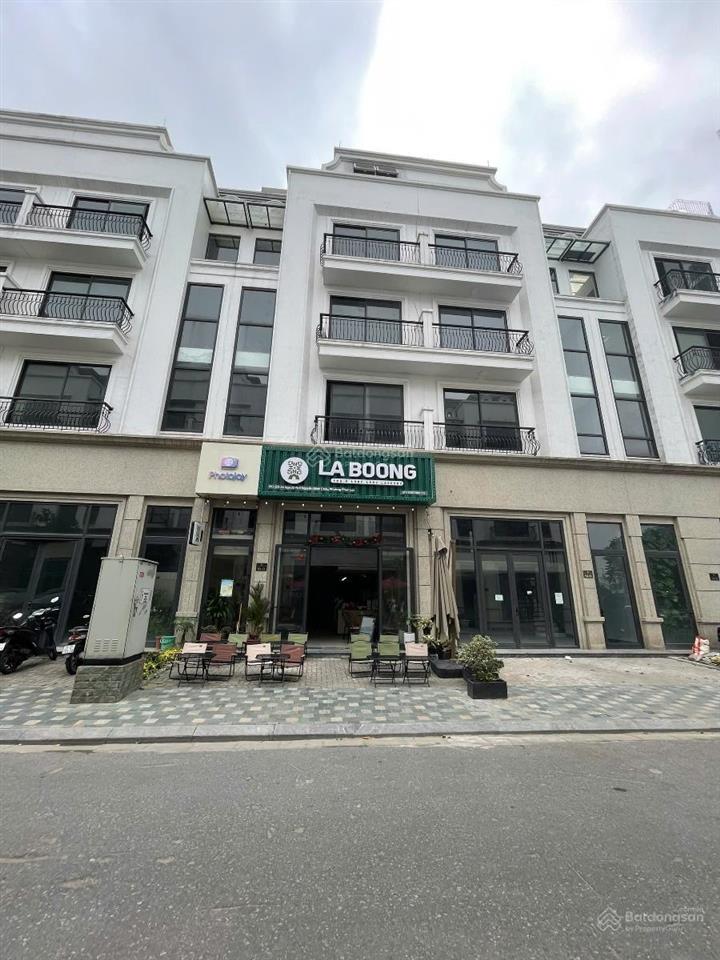Chủ cần bán gấp. biệt thự the diamond place long biên 103m2 5tầng,mt 6.8m. giá thỏa thuận bán nhanh