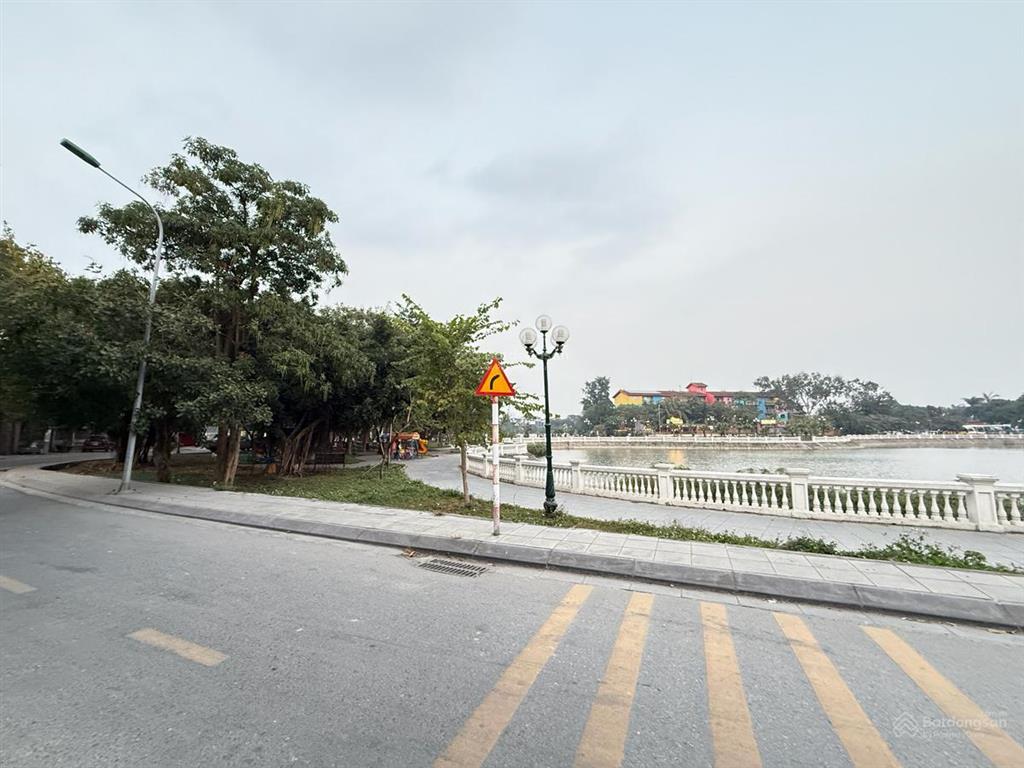 Bán đất thạch bàn cạnh hồ, ôtô tránh, siêu đầu tư 168m2 mặt tiền 12m. giá 18.5tỷ