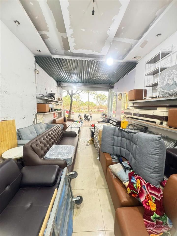 Chủ hạ chào hơn 12tỷ, mặt phố ngô gia tự giá siêu đầu tư. 173m2 3 tầng, khu vực trung tâm