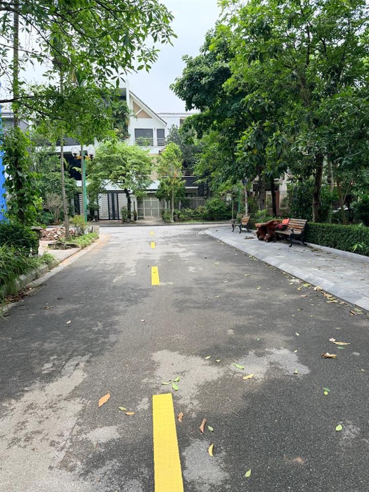 Siêu biệt thự kđt việt hưng 241m2, 4tầng, mt 18m. giá 79tỷ