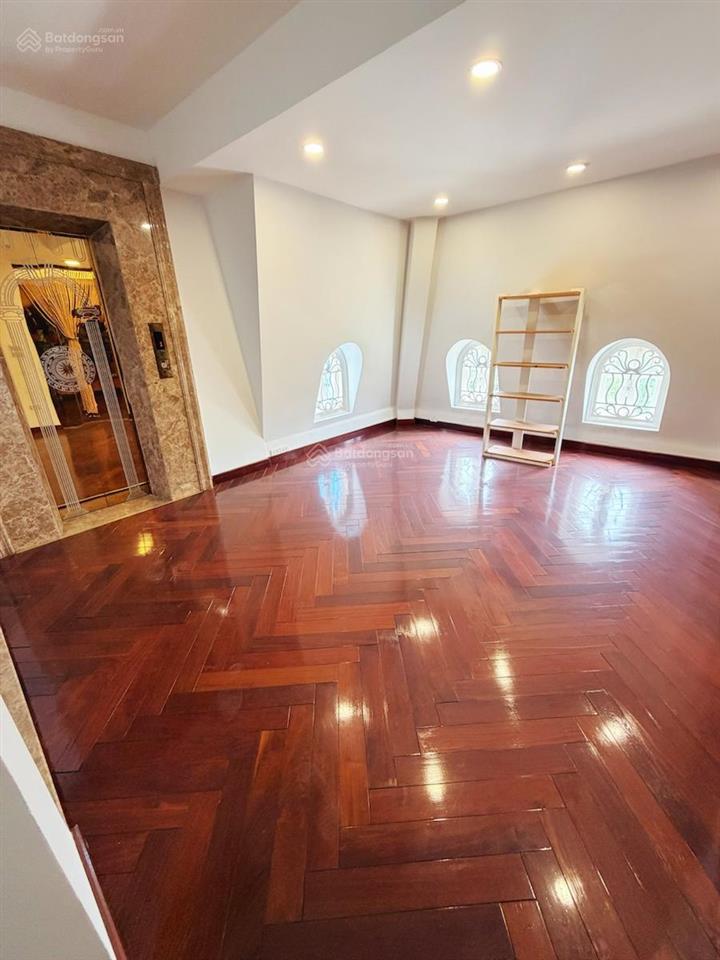 Siêu biệt thự kđt việt hưng 241m2, 4tầng, mt 18m. giá 79tỷ