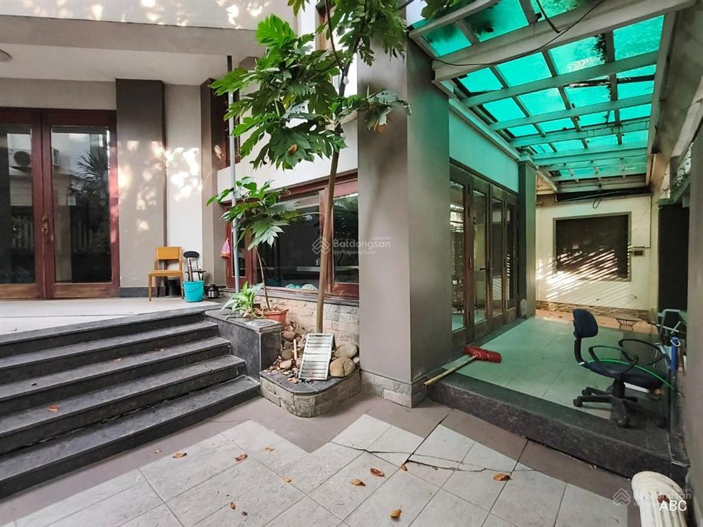 Siêu biệt thự 310m2 4tầng, mặt tiền 14m, cạnh khu vinhomes riverside, hoàng thế thiện. giá 80tỷ