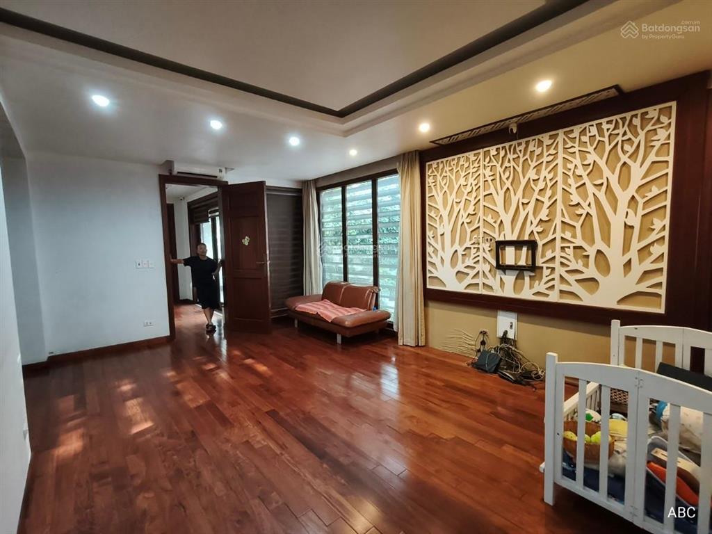Siêu biệt thự 310m2 4tầng, mặt tiền 14m, cạnh khu vinhomes riverside, hoàng thế thiện. giá 80tỷ