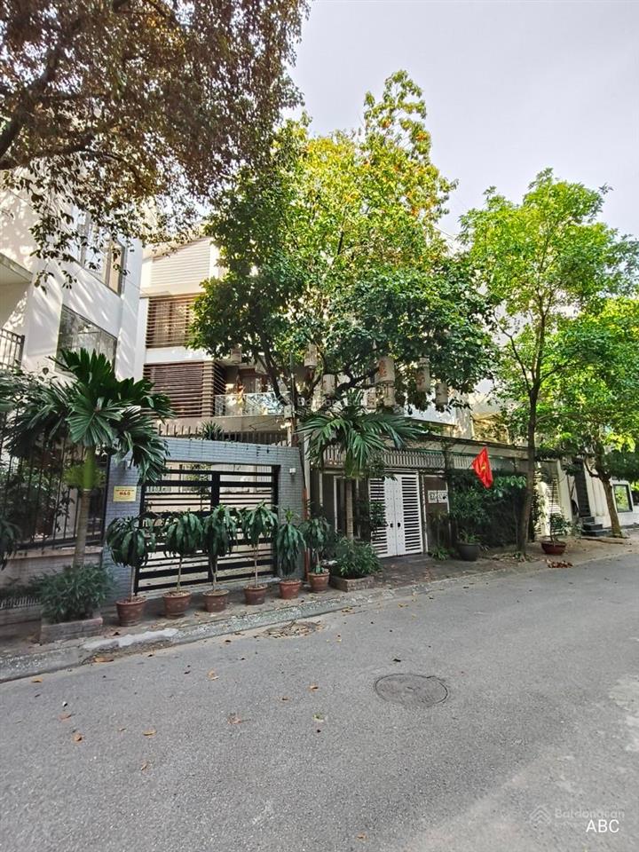 Siêu biệt thự 310m2 4tầng, mặt tiền 14m, cạnh khu vinhomes riverside, hoàng thế thiện. giá 80tỷ