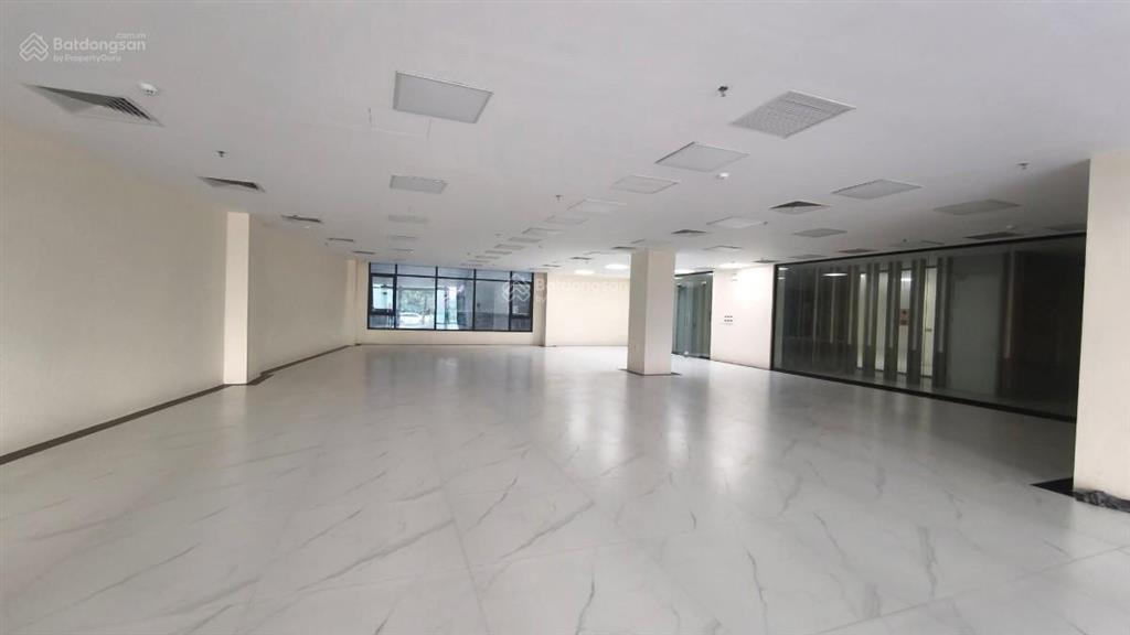 Siêu vip, tòa vp mặt phố hồng tiến 474m2, mt 18m, 2 tầng hầm, 7tầng nổi, chủ thiện chí bán