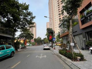 Chủ cần bán gấp biệt thự khu quân đội tt2 thạch bàn 130m2, 4tầng, mặt tiền 8m. giá bán nhanh