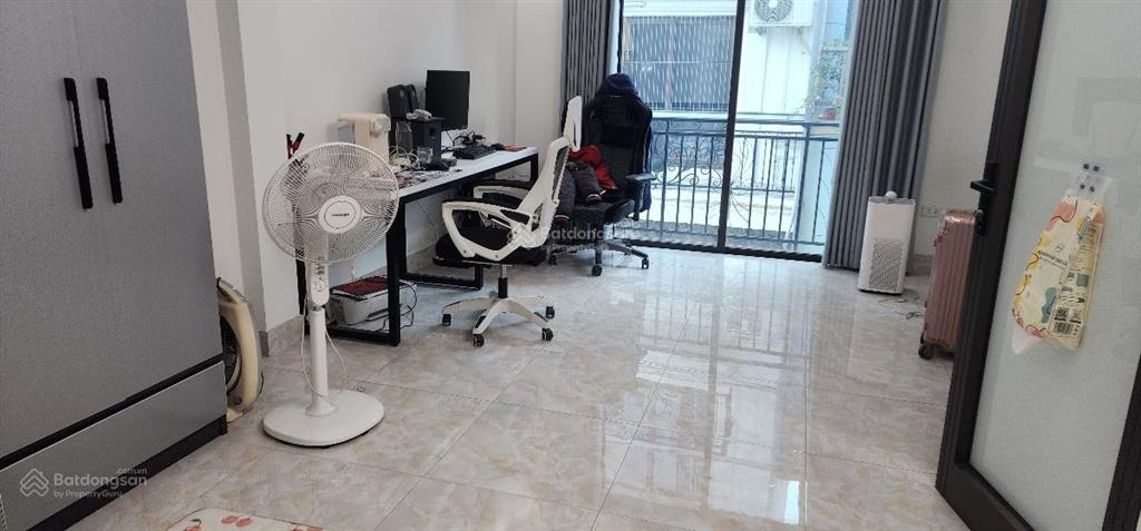 Nhà phúc lợi giá 7,3 tỷ! 38m, 5 tầng dân xây, mặt tiền 5,4m, thiết kế hiện đại. chủ cần bán nhanh