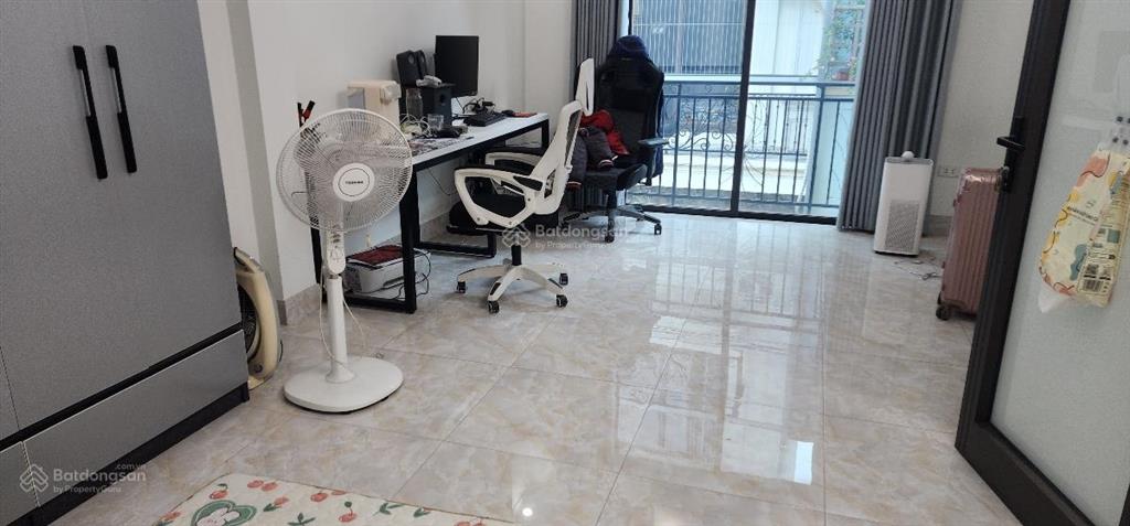 Nhà phúc lợi giá 7,3 tỷ! 38m, 5 tầng dân xây, mặt tiền 5,4m, thiết kế hiện đại. chủ cần bán nhanh