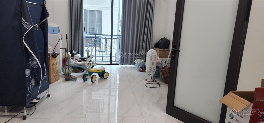 Nhà phúc lợi giá 7,3 tỷ! 38m, 5 tầng dân xây, mặt tiền 5,4m, thiết kế hiện đại. chủ cần bán nhanh