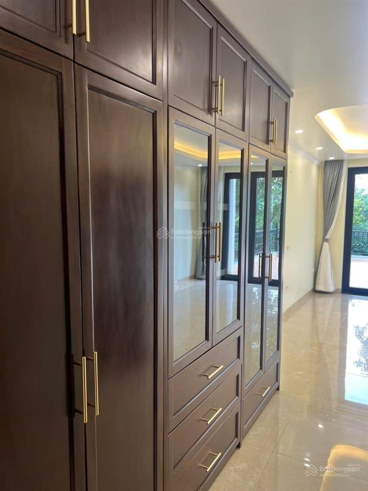 Mặt phố ngô gia tự long biên 100m2, 6tầng thang máy, kinh doanh, mt 5m. giá 25tỷ