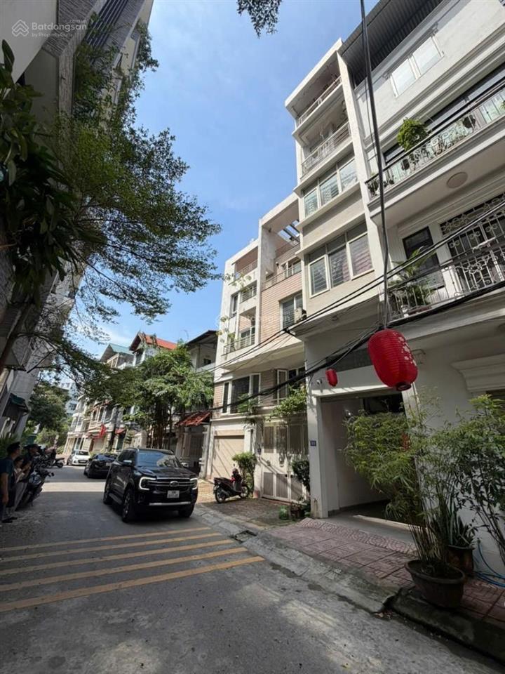 Lâm hạ long biên 40m vỉa hè ô tô tránh, gara kinh doanh, tm. 5 tầng full nội thất giá thích là bán